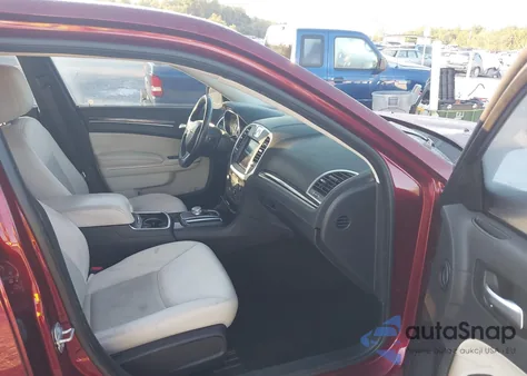 2019 Chrysler 300 Touring из США, поврежденный, VIN 2C3CCAAG7KH590108